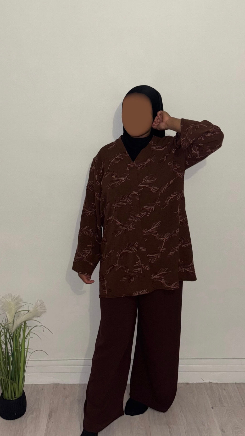 Ensemble fluide haut brodé et pantalon coupe droite - Taille unique