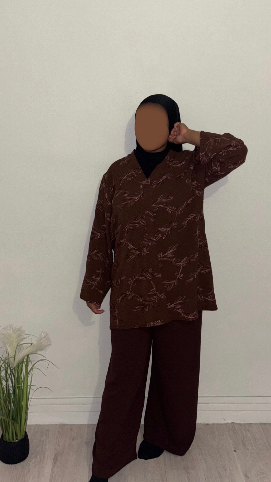 Ensemble fluide haut brodé et pantalon coupe droite - Taille unique